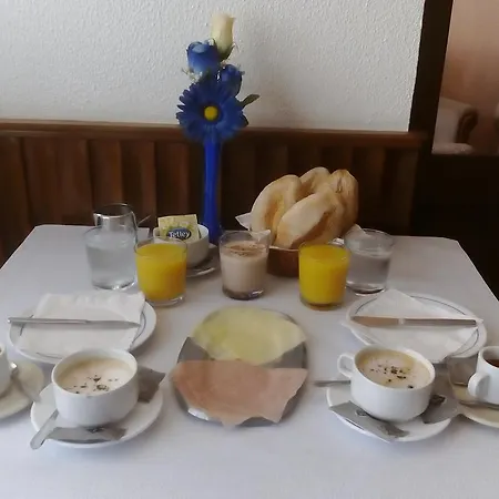 Bed & Breakfast Residencial Nosso Paraiso 3*