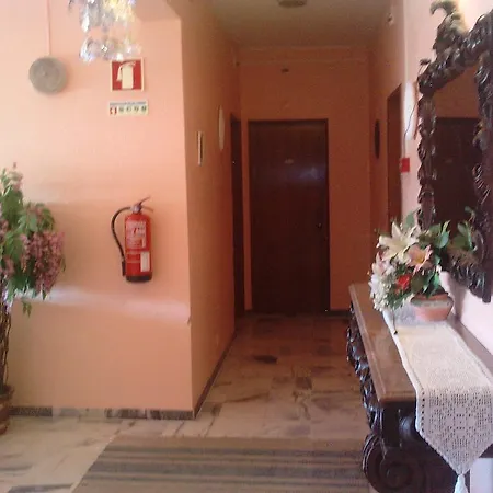 Bed & Breakfast Residencial Nosso Paraiso 3*